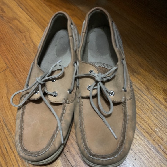 Sperry’s - Picture 2 of 3